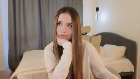 Chloe online show from June 5, 7:03 am