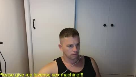 st1vemaster01 online show from July 19, 1:48 pm