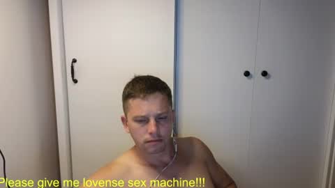 st1vemaster01 online show from July 26, 2:02 pm