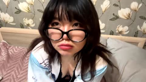 Snapshot of st_annia chatting on November 2, 9:06 pm Emily online show from November 2, 9:06 pm