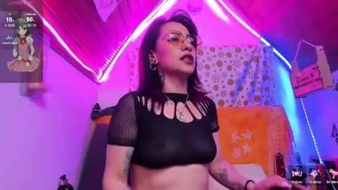 staacy online show from January 24, 8:02 am