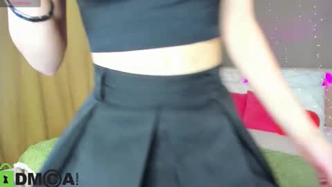 Stacey GMT5 Mo Tu We Th Fr Sa 3am -10am online show from December 3, 1:02 am