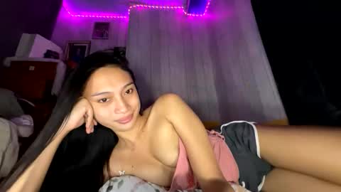 Snapshot of stacey_cravings chatting on June 10, 2:05 pm stacey_cravings online show from June 10, 2:05 pm