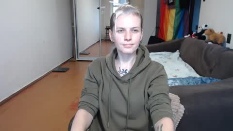 Stacey online show from December 16, 6:53 am
