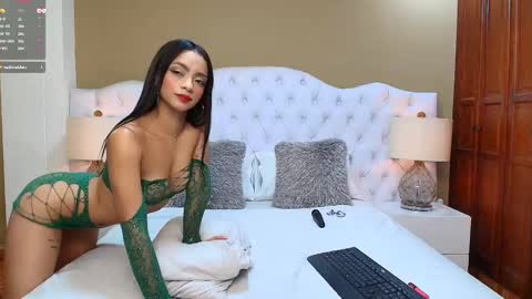 Snapshot of stacey_williams chatting on March 8, 1:39 am Stacey online show from March 8, 1:39 am