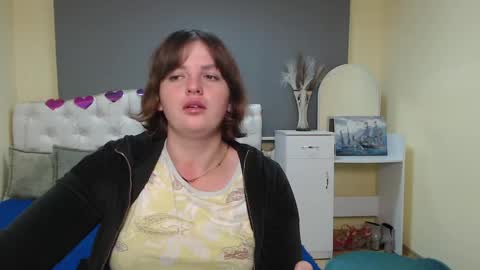 Snapshot of staceylex chatting on October 3, 5:37 am Stacey online show from October 3, 5:37 am