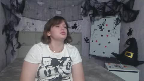 Snapshot of staceylex chatting on October 21, 5:41 am Stacey online show from October 21, 5:41 am