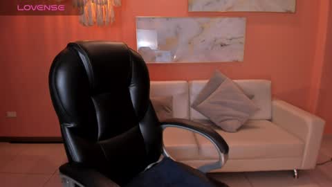 Stacy Woods online show from December 23, 1:45 pm