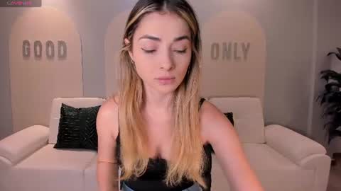 Stacy Woods online show from June 16, 11:35 am