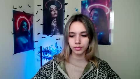 Stacy online show from October 20, 12:27 pm