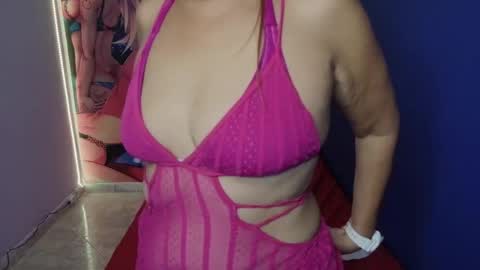 Snapshot of stacy_hall0 chatting on December 13, 7:53 pm stacy_hall0 online show from December 13, 7:53 pm