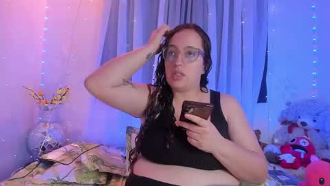 Snapshot of stacy_millerr chatting on June 5, 10:32 am Stacy Boobs online show from June 5, 10:32 am