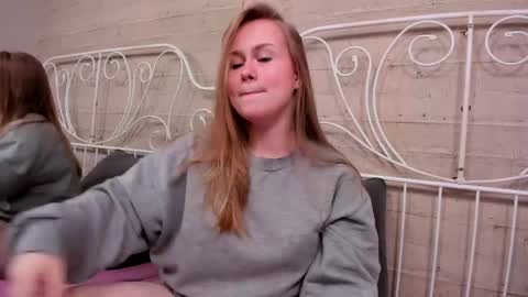 STACY online show from April 28, 8:58 pm