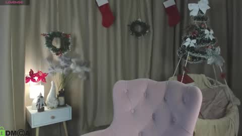 Stacy Mon Tue Wed Thu Fri Sun GMT GMT 3 1000am - 0400pm  online show from November 25, 8:58 am