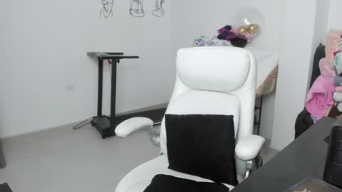 Snapshot of stacy_woods chatting on May 13, 2:31 am Zulma Yisset online show from May 13, 2:31 am