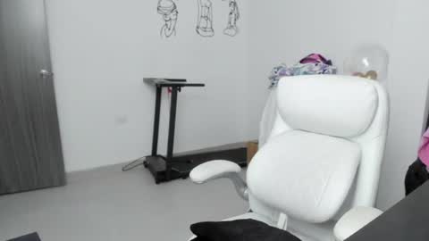Snapshot of stacy_woods chatting on June 13, 2:53 am Zulma Yisset online show from June 13, 2:53 am