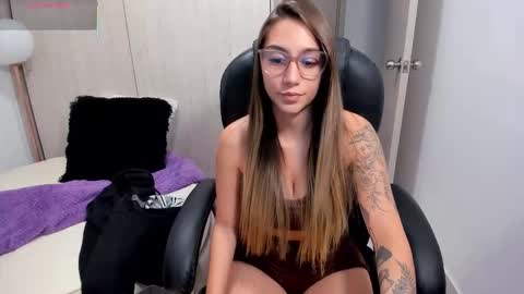 Stacy Conner online show from January 7, 12:35 am