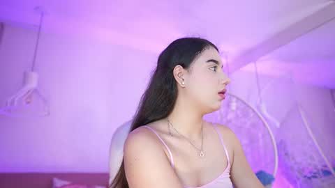 stacycooper_ online show from June 22, 7:00 pm