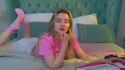 StacyEvances online show from January 17, 7:24 am