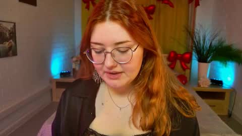 Snapshot of stacyjensen chatting on February 18, 9:49 am Stasey online show from February 18, 9:49 am