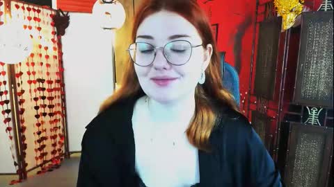 Snapshot of stacyjensen chatting on February 22, 6:13 am Stasey online show from February 22, 6:13 am