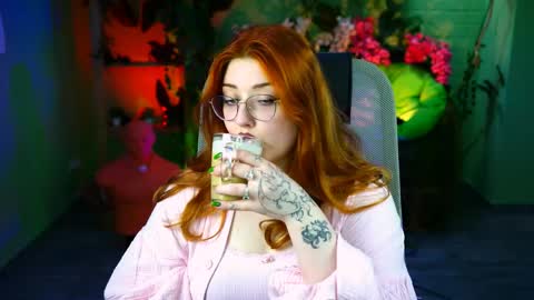 Snapshot of stacyjensen chatting on April 4, 8:23 am Stasey online show from April 4, 8:23 am