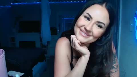 Hannah Lee online show from May 27, 2:30 am