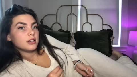 Snapshot of stacywithuu chatting on September 25, 5:16 pm Stacy online show from September 25, 5:16 pm