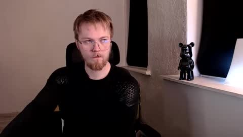 Snapshot of stan_lust chatting on February 4, 8:47 pm StanLust online show from February 4, 8:47 pm