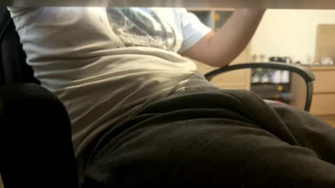 stang_ online show from September 26, 2:54 pm