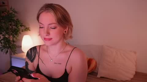 Kristina online show from March 19, 1:04 pm