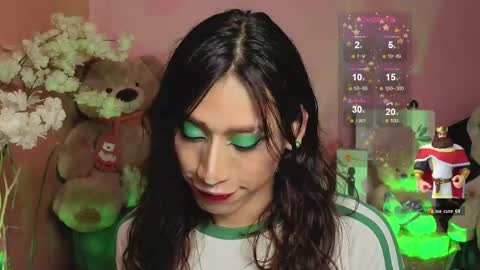Snapshot of star_mor_ chatting on May 4, 4:52 am estrellita online show from May 4, 4:52 am