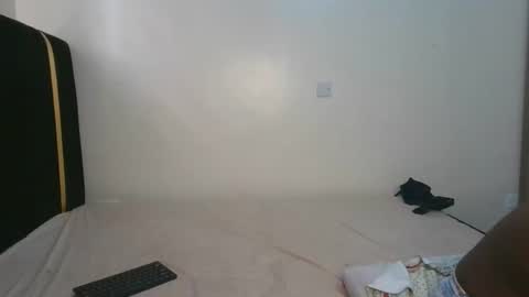 lia online show from November 5, 6:46 am