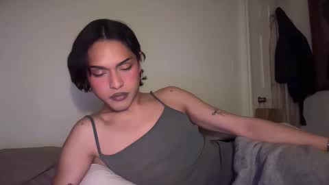 Snapshot of stargirlrising chatting on March 3, 1:12 am STAR online show from March 3, 1:12 am