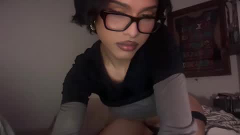 Snapshot of stargirlrising chatting on March 6, 9:17 am STAR online show from March 6, 9:17 am