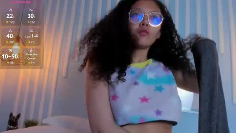 Snapshot of starkjoness chatting on October 4, 11:19 am Stark Jones online show from October 4, 11:19 am