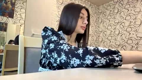 Snapshot of starlapelino chatting on June 7, 5:22 am Kiki online show from June 7, 5:22 am