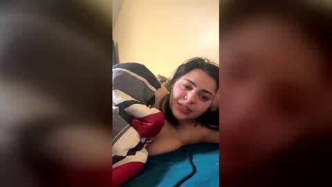 starrie_marrie online show from February 6, 2:05 am