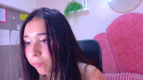 M O O N  online show from June 25, 2:55 am