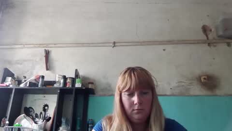 Snapshot of starryvibe chatting on October 8, 9:07 am starryvibe online show from October 8, 9:07 am