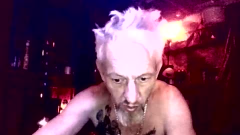 starskihutchee690568 online show from February 10, 6:50 am