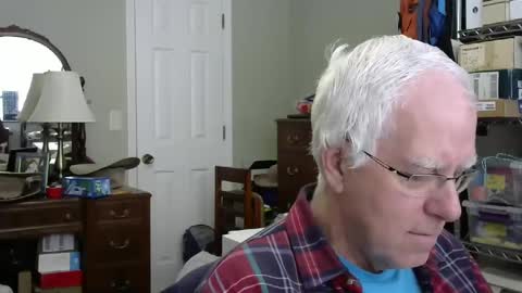 Snapshot of stasw20 chatting on December 8, 5:11 pm stasw20 online show from December 8, 5:11 pm