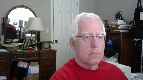 Snapshot of stasw20 chatting on September 10, 2:17 pm stasw20 online show from September 10, 2:17 pm