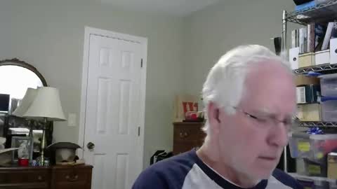 Snapshot of stasw20 chatting on October 25, 6:35 pm stasw20 online show from October 25, 6:35 pm