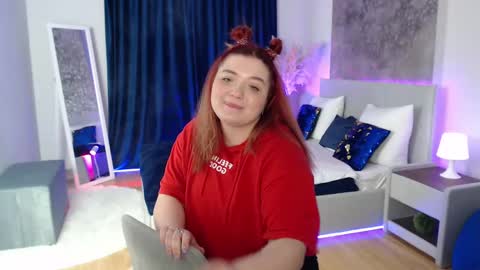 stasynickols online show from February 4, 9:31 pm