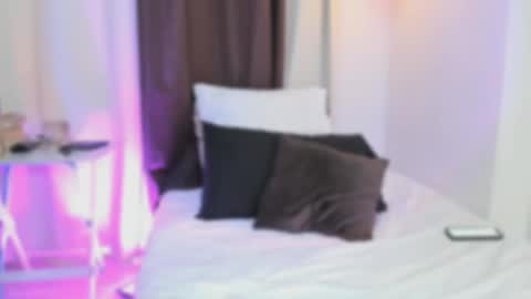 Snapshot of steamy_julia_ chatting on October 17, 12:30 pm JULIETA online show from October 17, 12:30 pm
