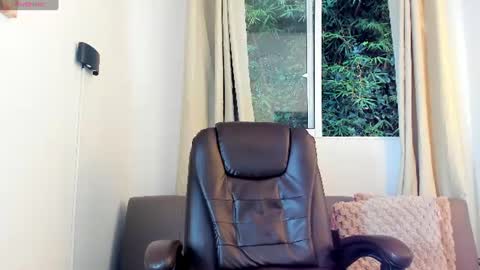 Snapshot of stebansilv_ chatting on July 13, 11:02 am Steban online show from July 13, 11:02 am