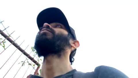 Snapshot of steelspirit chatting on March 19, 10:14 pm Lobo del Antiguo Oriente online show from March 19, 10:14 pm