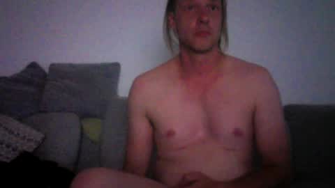 stefanausrosach online show from August 3, 6:11 pm