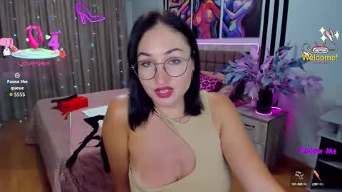 StefanaWinter online show from October 4, 10:24 am
